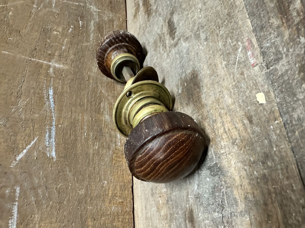 Wooden Doorknob Stand: Hardware Retail Custom Factory